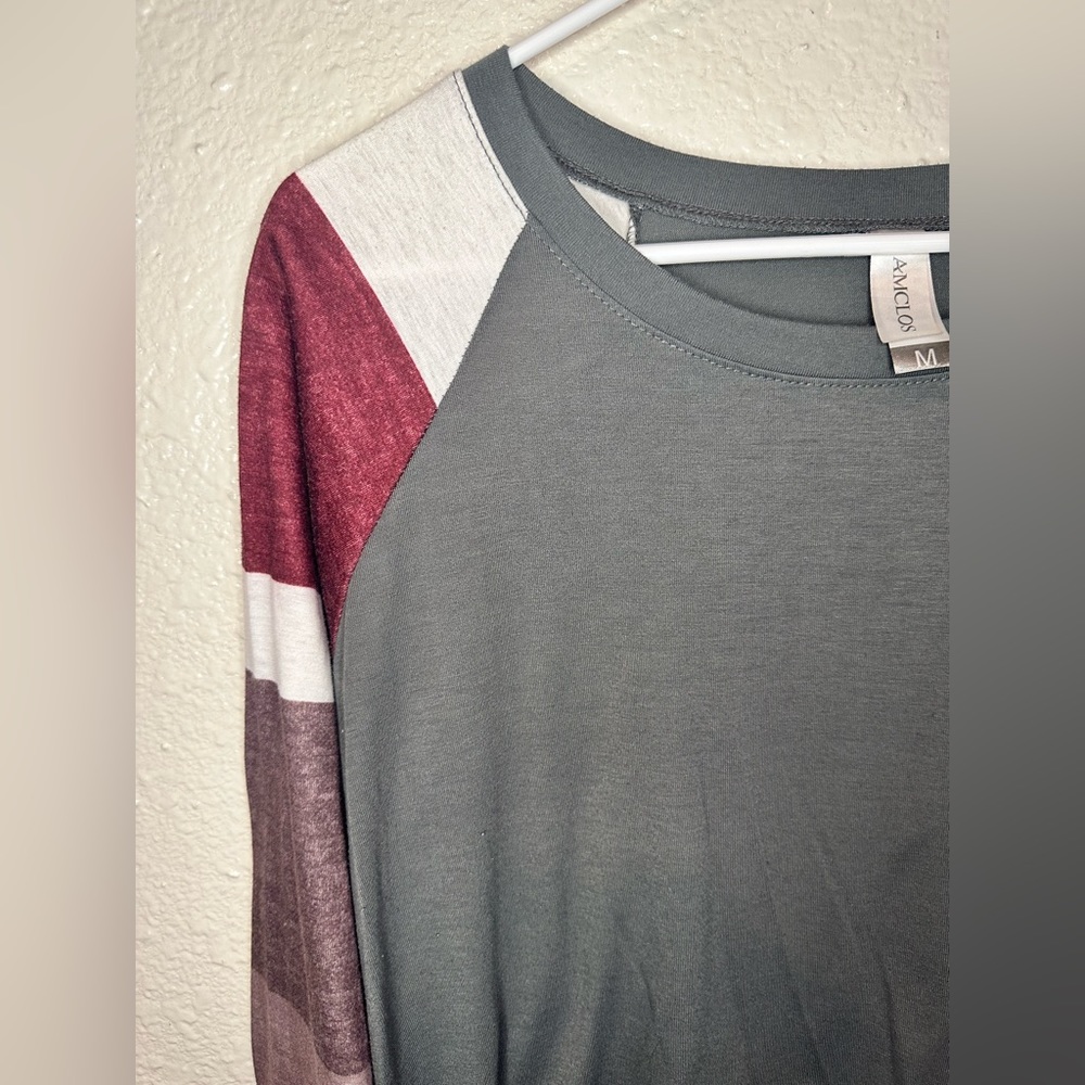 Women’s size medium ACMLOS blouse like new great condition